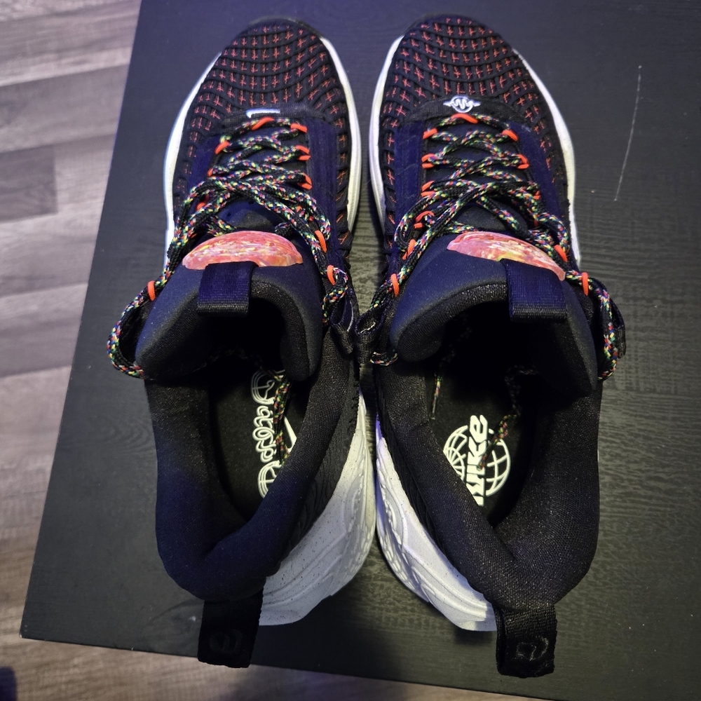 Nike "Cosmic Unity 2" Size 13 - Picture 8 of 16